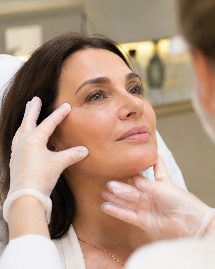 Bioestimulador de colágeno — Klinicá Dermatologia, Barra da Tijuca